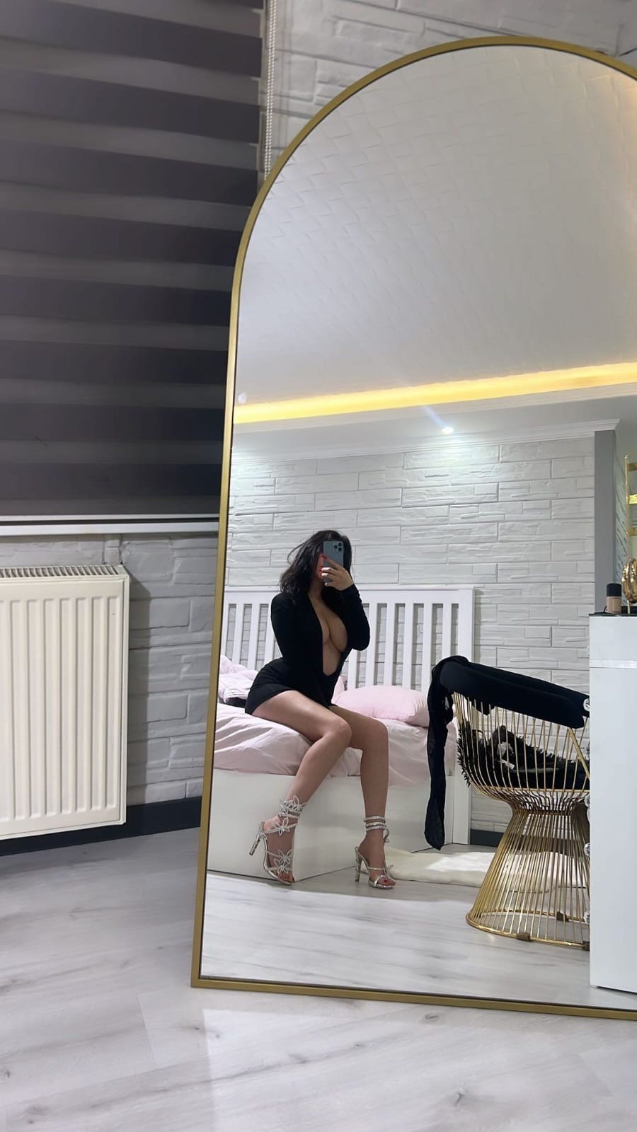 Kabataş Olgun Escort Bayan İpek