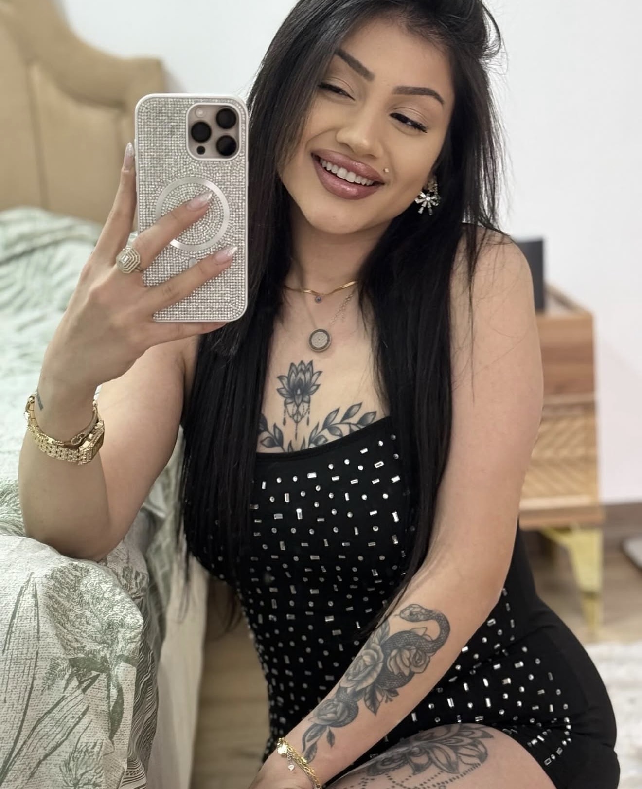 Yeni Hayatımda Beni Duyacak Kadın Bayan Escort Sevinç
