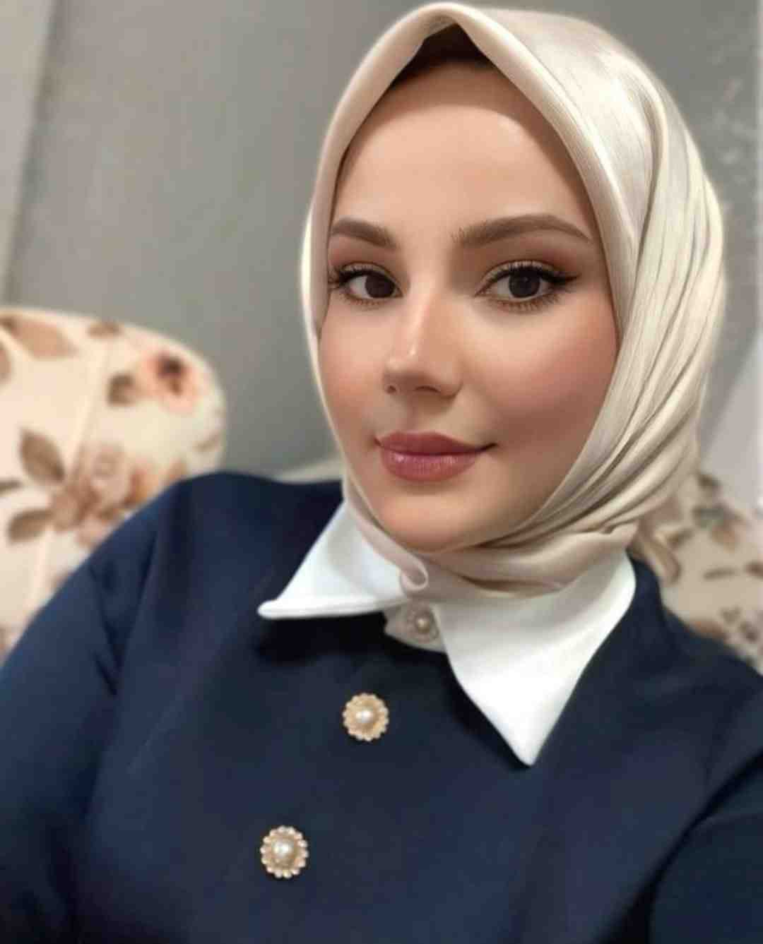Yokuşbaşı Dürüst Partner Bayan Escort Amina